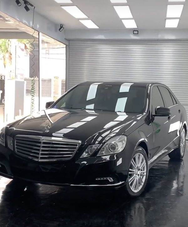 Mercy W212 kembali elegan setelah kita lakukan Spot Panel Repair & Premium Titanium Coating Package